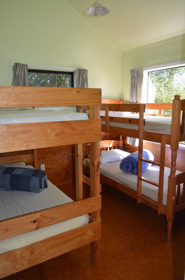 Bell Lodge Motel & Backpackers Hostel Tauranga Exterior foto